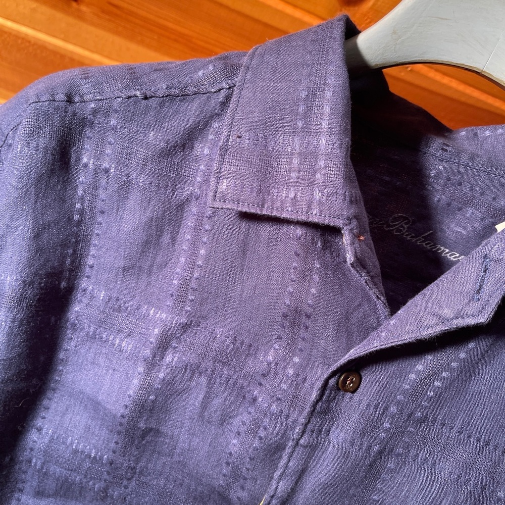 NWT Tommy Bahama Corsica LS button down shirt. Blue -M